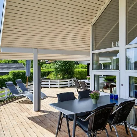 Holiday home Helene - 1-1km From The Sea By Interhome *