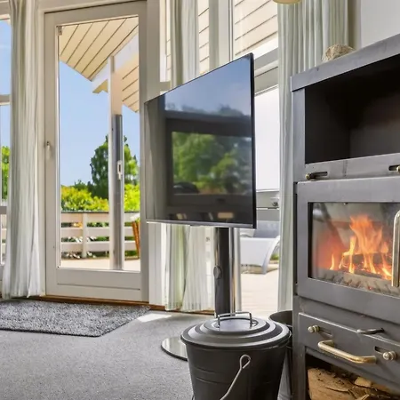 Helene - 1-1km From The Sea By Interhome * Hejls