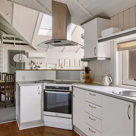 Helene - 1-1km From The Sea By Interhome Hejls